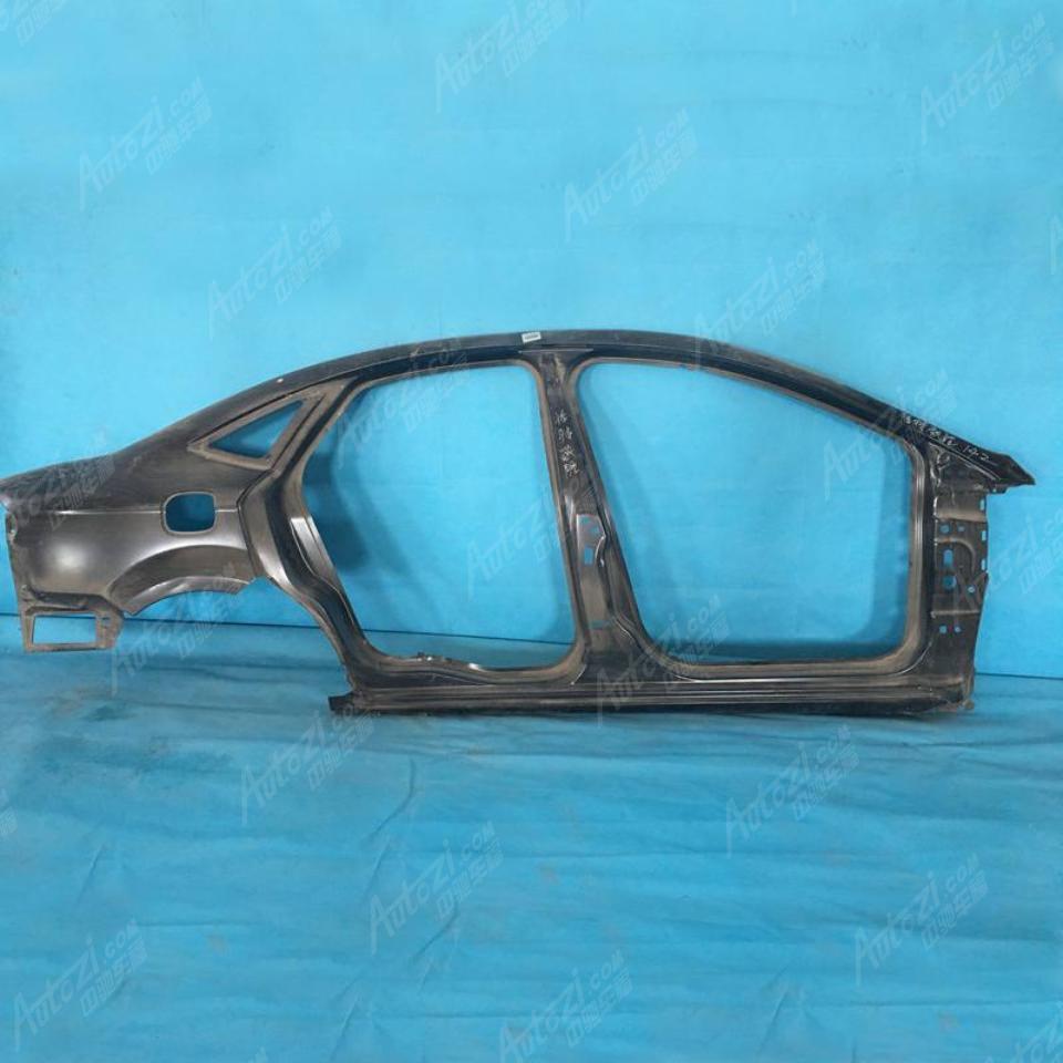 【8成新】长安福特蒙迪欧致胜 2007款 2.3l at-侧围板